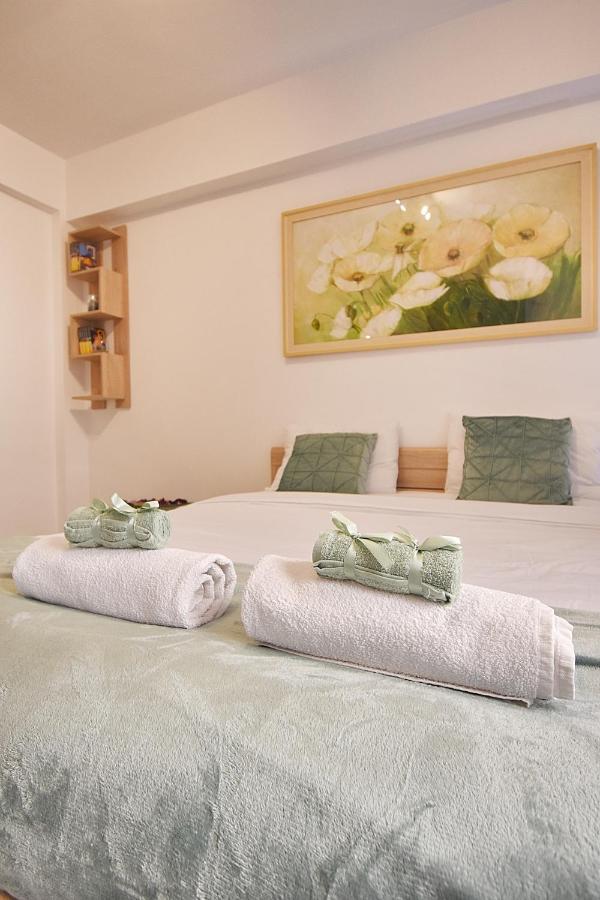 Appartement Central Studio Emerald à Bucarest Extérieur photo