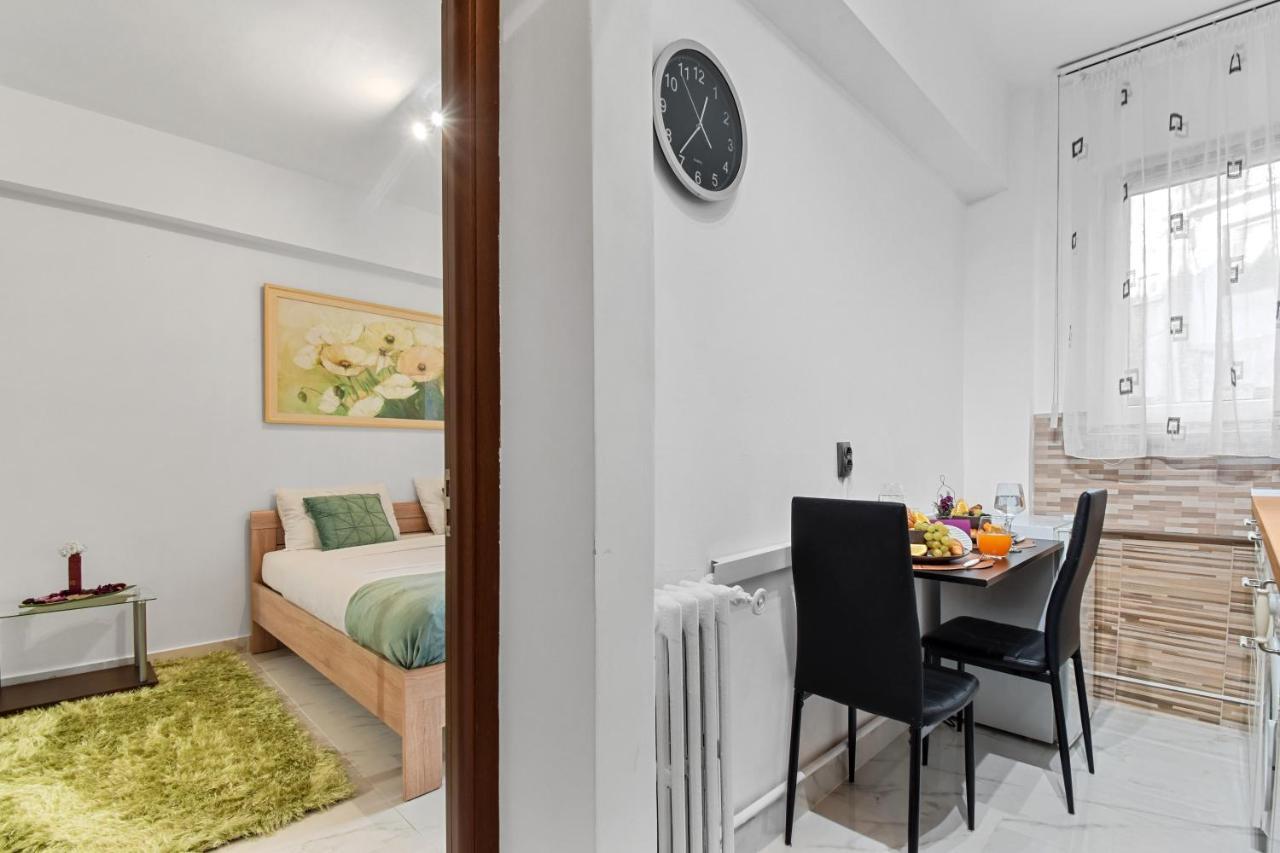 Appartement Central Studio Emerald à Bucarest Extérieur photo